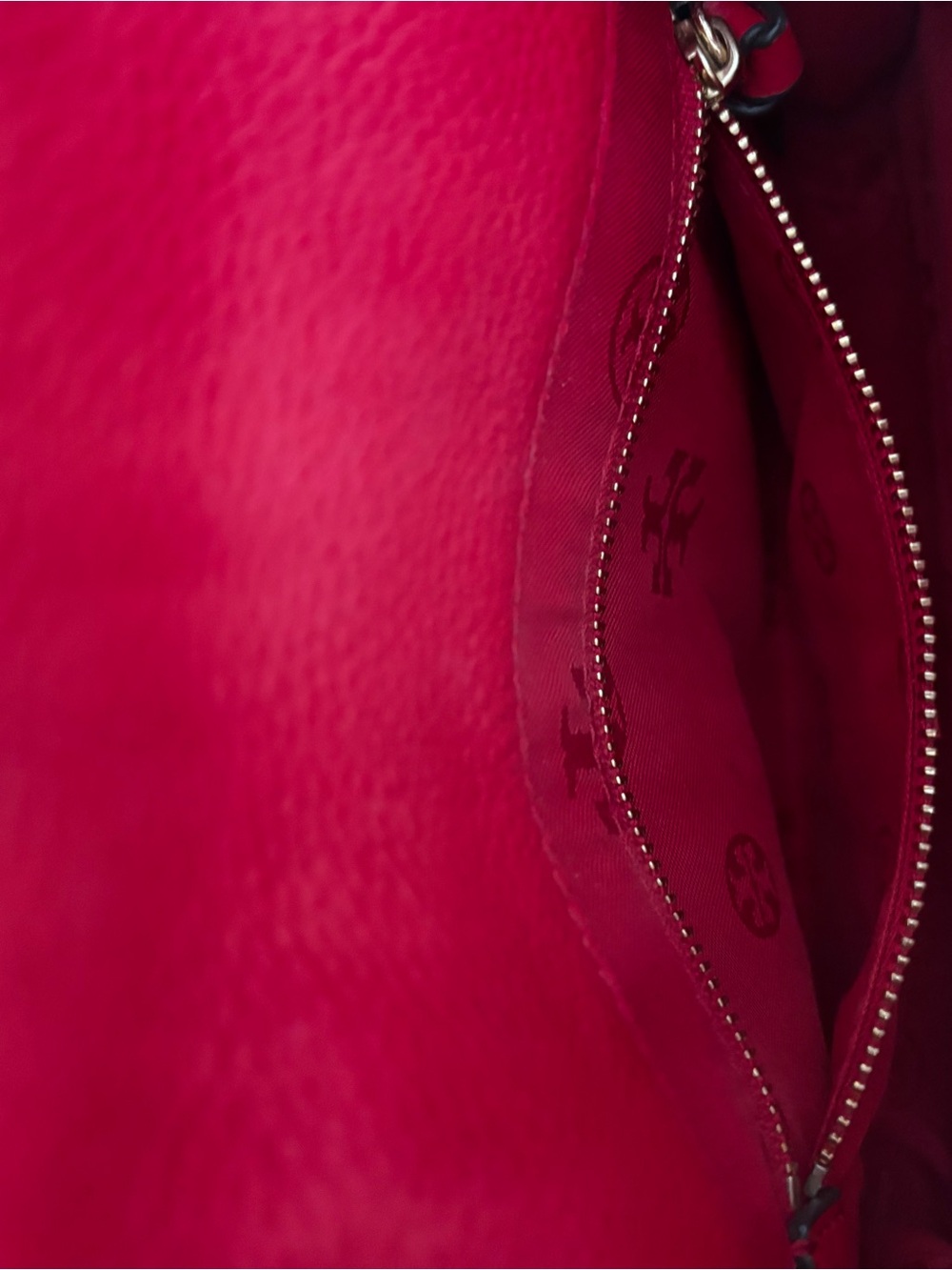 Tory Burch Red Leather Logo Crossbody with Gold-Tone Hardware - Picture 8 of 12